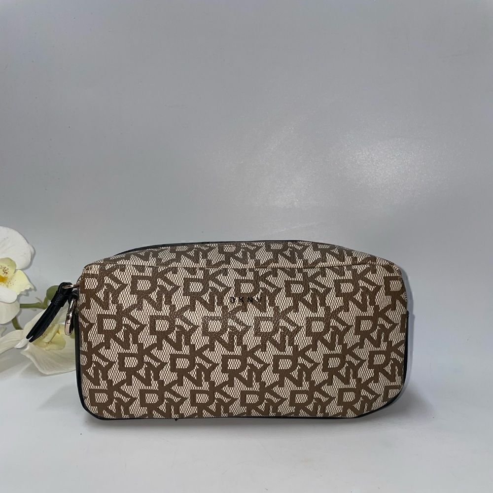 Like New DKNY CLUTCH